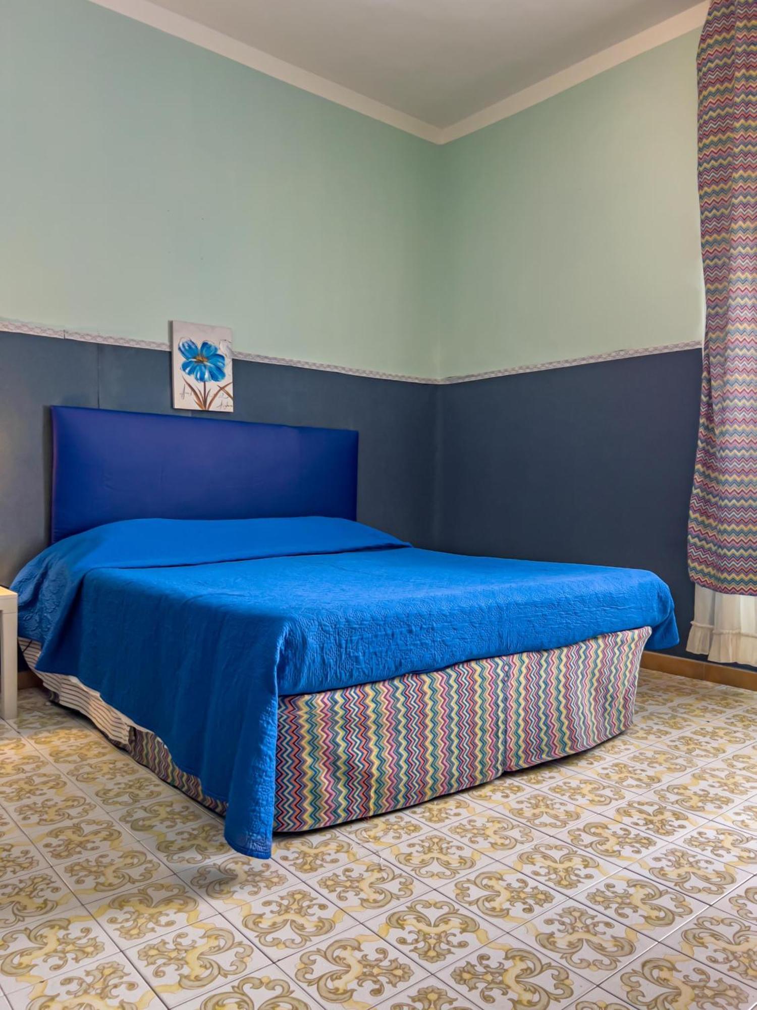 Bed & Breakfast La Terrazza Hotell Latina Eksteriør bilde